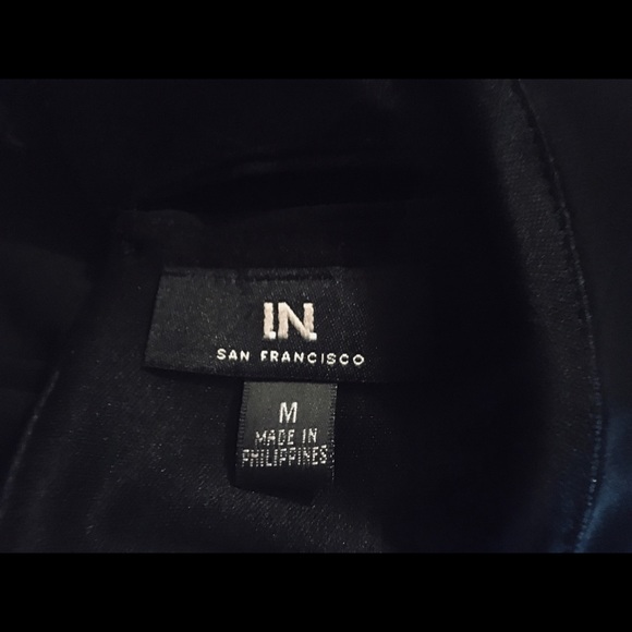 IN San Francisco black top with lace trim size Med - Picture 2 of 2